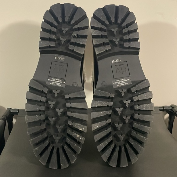 Dolce Vita Faux Fur Loafer - Picture 10 of 11